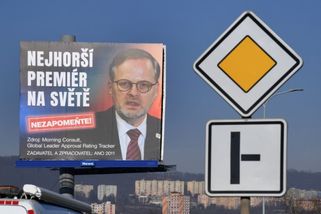 ANO na billboardech kritizuje vládu a označuje Fialu za nejhoršího premiéra