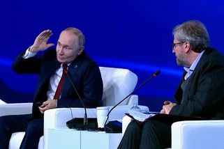 Už to nikdy neudělám, vysmíval se Putin Evropě ohledně dronů - Novinky