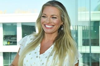 Lucie Borhyová po letech změnila účes. Populární moderátorka omládla o deset let