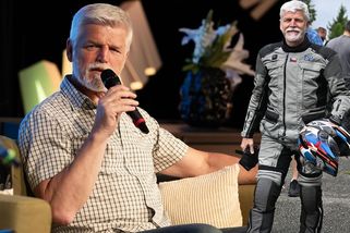 Prezident Petr Pavel: Drsňák v kombinéze a ležérně na Colours