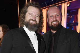 Malá mořská víla v podání cukráře Josefa Maršálka: Porotce show Peče celá země ukázal, jak dovádí ve vlnách - Super.cz