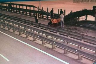 Krym pod palbou. Ozývaly se exploze, nad mostem se držel dým - Novinky