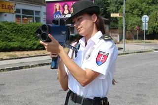 Pokuta za 6 km/h. Za našimi hranicemi začne platit nový rychlostní limit, nikoliv ale pro auta