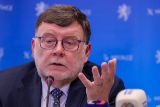 „Zachovejte finance na obranu a Dukovany,“ vyzývá Stanjura novou vládu