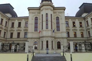 K postiženému synovi se chovali hůř než ke zvířeti. Za týrání čeká dvojici z Plzně soud - Novinky