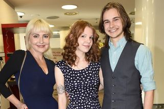 Už dva roky je šťastně zadaná. Dcera Báry Nesvadbové oslavila výročí s tímto fešákem