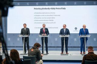 Kabinet vládne skvěle, jen občané si toho nevšimli