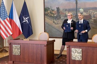 „Česko vstupuje do nové éry.“ Černochová podepsala smlouvu na nákup F-35 - Novinky