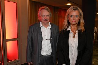 Zvrat v manželství režiséra Adamce. Překvapivá slova manželky Jany – eXtra.cz