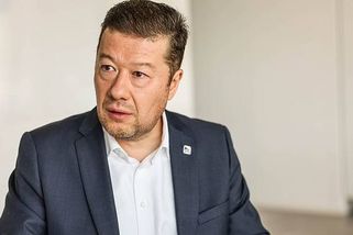 Okamura byl zvolen předsedou Sněmovny: Jaké bude mít pravomoce, plat či výhody