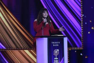 Český slavík: Zpěvačkou roku je Ewa Farna, skupinou Kabát, zpěvákem Marek Ztracený, objevem Sofian Medjmedj - Novinky