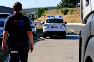 To netrvalo dlouho. První řidič odmítl kontrolu INSID s tím, že nejde o státní firmu a nehodlá se s nimi bavit