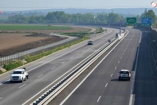 Ptáme se vás: Je 130 km/h na dálnici v Česku optimální, nebo rozhodně povolit víc?