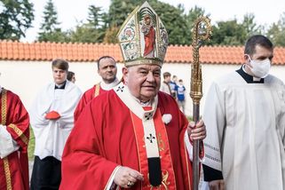 Dukův zdravotní stav je vážný, oznámilo arcibiskupství. Prosí o modlitbu - Seznam Zprávy