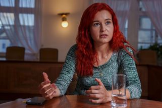 „Komerční fašista se přiživuje na utrpení.“ Dvaadv...