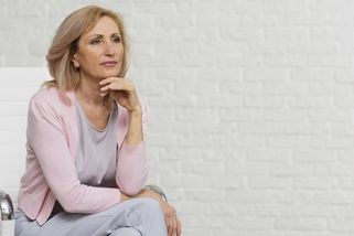 Iveta (52): Dcera otěhotněla ve velmi mladém věku a chce dát miminko k adopci. Já mám ale úplně jiné plány – Lifee.cz