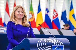 Zuzana Čaputová rok po konci mandátu: Politický stres vyměnila za náruč partnera a rodinu. S bolestí promluvila o dceři