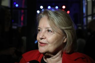 „Proč najednou lidé volí nevzdělané a přímo šílené politiky?“ ptá se Magda Vášáryová