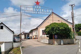 Miloslav Štibich: Předseda z Vesničky mé střediskové začínal jako rekvizitář, o život přišel náhle - Médium.cz