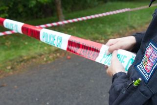 V domě, kde policie našla zavražděné novorozeně, byla ukrytá mrtvolka dalšího dítěte - Novinky