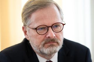 Poslední naděje vládních stran zatím nevychází. Zklamaní voliči se nevrací - Seznam Zprávy