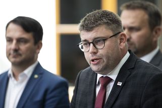 Nadšený nejsem, ale je to zodpovědné, říká Jakob k osekání náročných profesí - Seznam Zprávy