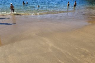 Důchodce Karel odlétá každou zimu na Gran Canaria. „Vyjde nás to levněji než zůstat v Česku,“ pochvaluje si