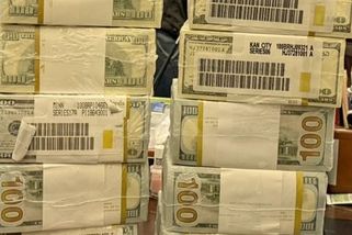 Obří korupční skandál na Ukrajině. Detektivové vtrhli do domu podnikatele Mindyče, „Zelenského peněženky“ - Echo24.cz