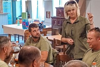 Eva Pavlová navštívila místa zničená záplavami: Prožila jsem zde své dětství, vzpomínala. Lidé ji zahrnuli slovy díků - Super.cz