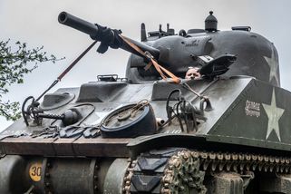 Henlein se vzdát nechtěl. Jak Američané u Chebu zvládli největší bitvu na západě Čech