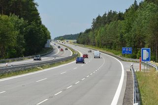 Dálniční známky zase zdraží - Novinky