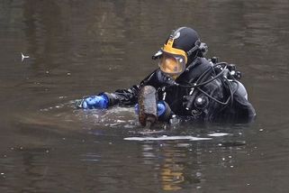 Pohřešovaného seniora na Třebíčsku našli po dvou letech ve vodní nádrži, vypátral ho speciálně vycvičený pes - Novinky