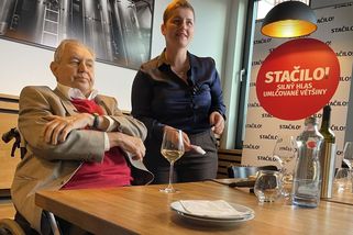 Je nevyhnutelné, aby si ANO našlo spojence, vzkázal Zeman Babišovi na finále kampaně Stačilo! - Novinky