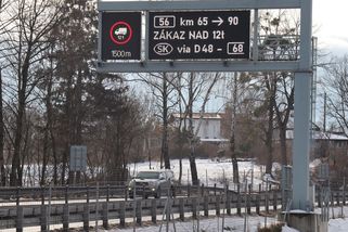 Na místě tisíce, ve správním řízení až 10 tisíc platí řidiči kamionů za porušení zákazu v Beskydech - Novinky