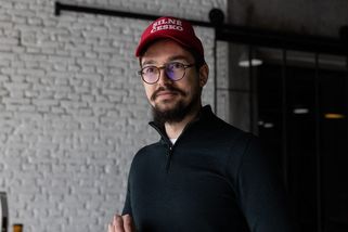 „Smrt anarchistům,“ říká ve videu při střelbě Babišův politik - Seznam Zprávy