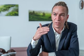 Bartoš nechá prověřit dotace Babišovy firmy za covid - Seznam Zprávy