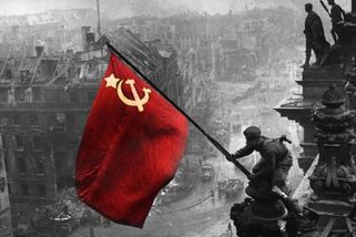 Vítězství i lež na jednom snímku. Pravda by sověts...