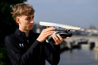 Neskutečná forma českého talentu. Jílek posunul světový rekord skoro o pět sekund! - Sport.cz