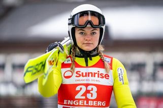 Musela jsem stát nahá s rozkročenýma nohama, stěžuje si skokanka na lyžích - Sport.cz