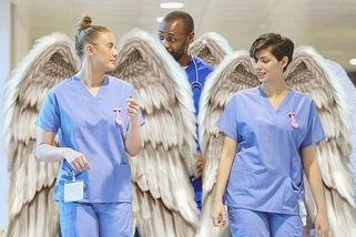 Státními pojištěnci by měly zůstat jen děti do 18 let - Médium.cz