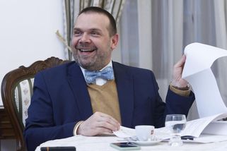 Koalice protlačila Sněmovnou zvýšení koncesionářských poplatků - Novinky