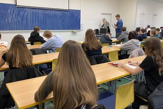 Přijímačky byly letos těžší, uznal Cermat. V Praze je bez školy každý pátý - Seznam Zprávy