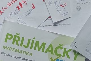 Stížnosti na jednotné přijímačky jsou nesmyslné. Chybu hledejte jinde - Médium.cz