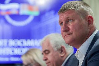 Postavme makety Pentagonu a Eiffelovky. Ruský poslanec má nápad, jak testovat jaderné zbraně - Novinky