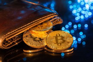 Bitcoin dál klesá, cena sestoupila pod 97 tisíc dolarů - Seznam Zprávy