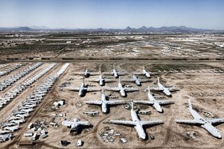 securitymagazin.cz/defence/hrbitov-letadel-us-army-AMARG-1404072455.html