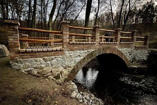 Na Brněnsku zachránili rozpadající se kamenný most, který pamatoval ještě Petra Bezruče - Novinky