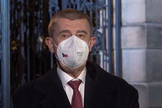 Babišova ostudná porážka. Ve sporu o vakcíny ztratila ČR nejvíc, píše Politico - Novinky