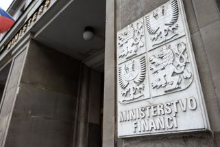 Deficit českých veřejných financí letos klesne na 1,9 procenta HDP - Seznam Zprávy