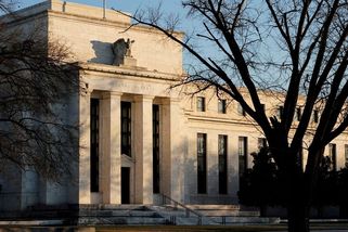 Americká centrální banka snížila základní úrokovou sazbu - Novinky